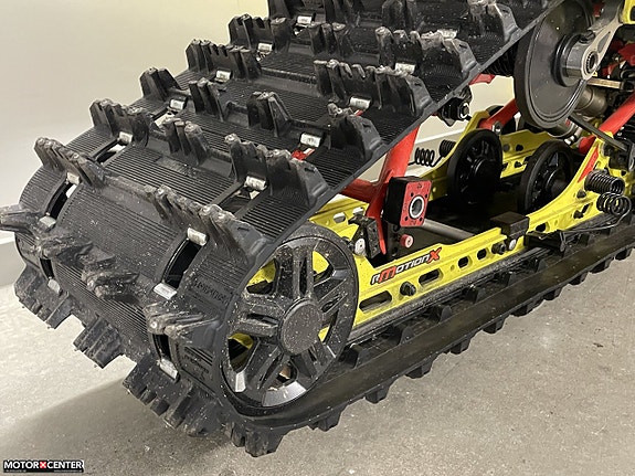 Ski-Doo Renegade 850 E-TEC 6 of 7