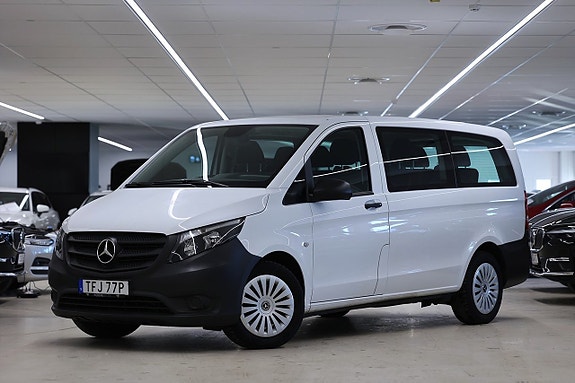 Mercedes-Benz eVito Tourer 3 of 15