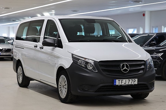 Mercedes-Benz eVito Tourer 6 of 15