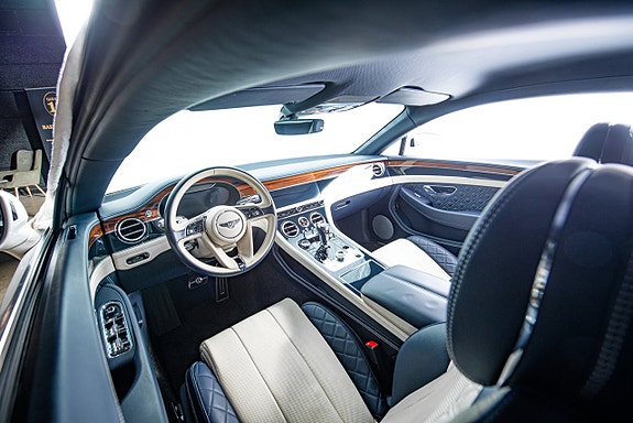 Bentley Continental GT 15 of 30