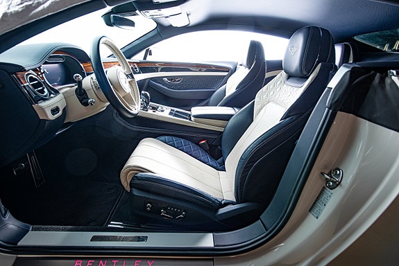 Bentley Continental GT 13 of 30