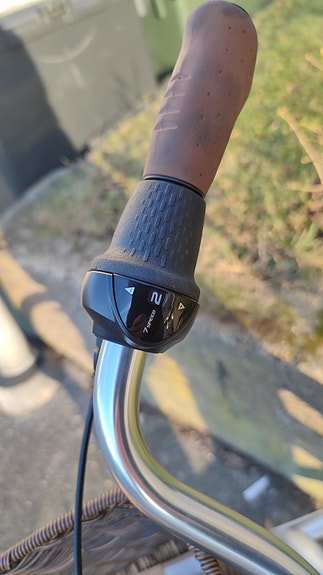 Product image 9 of 10