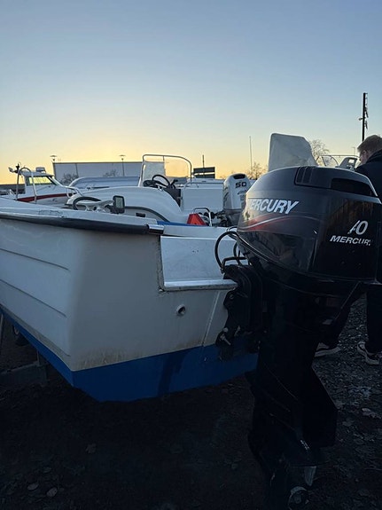 Styrpulpet 4,5 meter + Mercury 40 HK (2005)