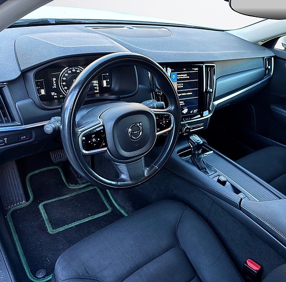 Volvo V90 7 of 16