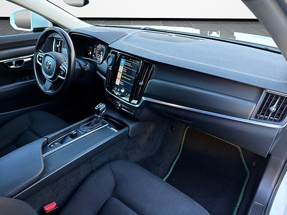 Volvo V90 5 of 16