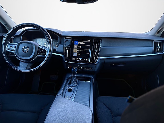 Volvo V90 6 of 16