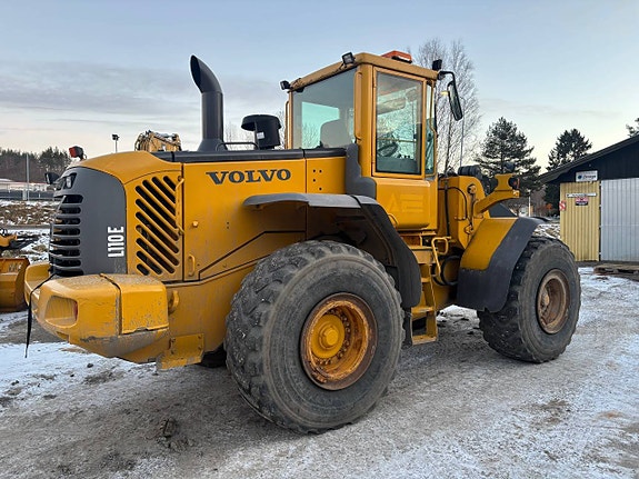 Volvo hjullastare 110E bokslutet nära nu