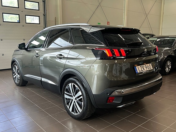 Peugeot 3008 4 of 5