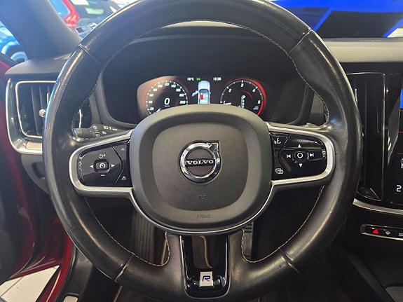 Volvo V60 22 of 27