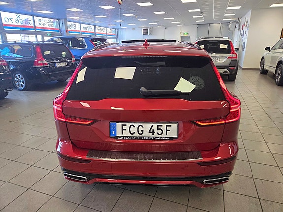Volvo V60 8 of 27