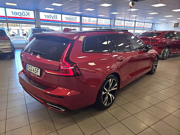 Volvo V60 13 of 27