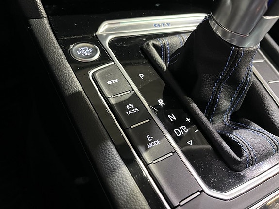 Volkswagen Passat 19 of 19