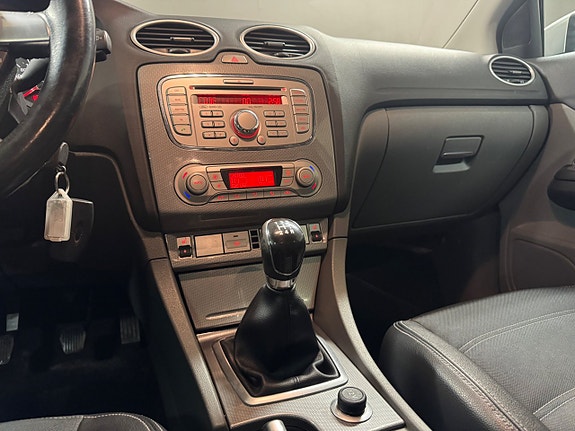 Ford Focus 11 of 17