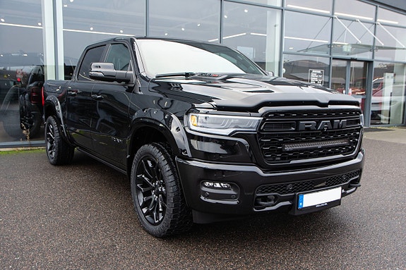 Dodge RAM 1500 3 of 5
