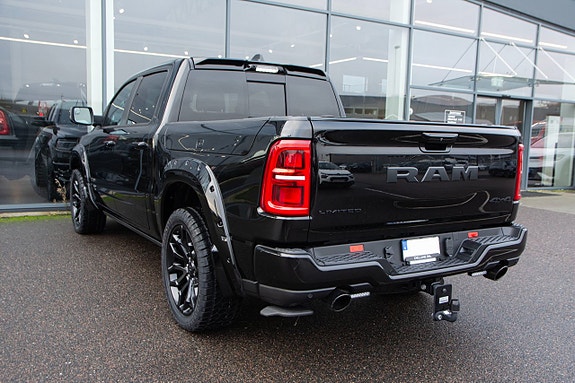 Dodge RAM 1500 7 of 18