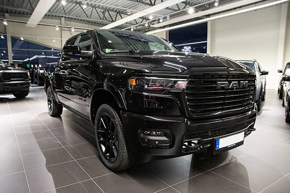 Dodge RAM 1500 3 of 5
