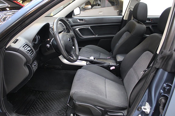 Subaru Outback 5 of 10