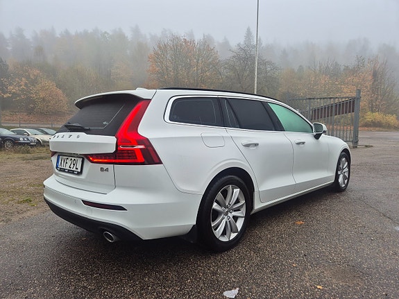 Volvo V60 7 of 27