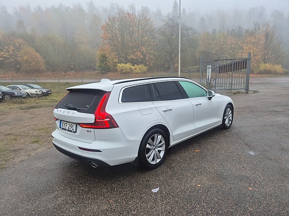 Volvo V60 12 of 27