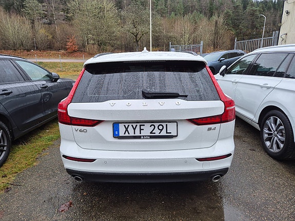 Volvo V60 3 of 5