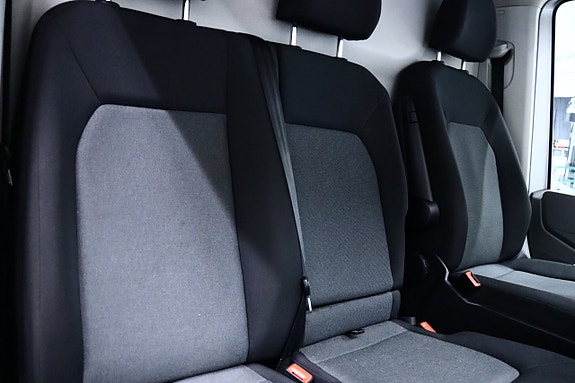 Volkswagen Crafter 25 of 27