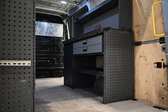 Volkswagen Crafter 13 of 27