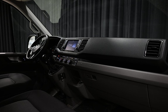 Volkswagen Crafter 24 of 27