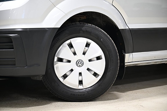 Volkswagen Crafter 5 of 5