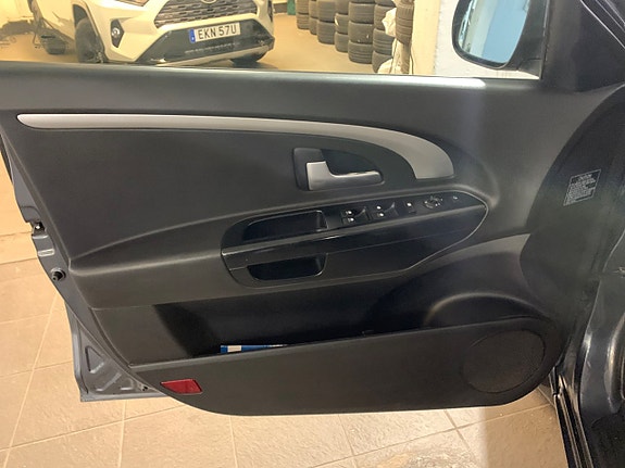 Kia Ceed 12 of 19