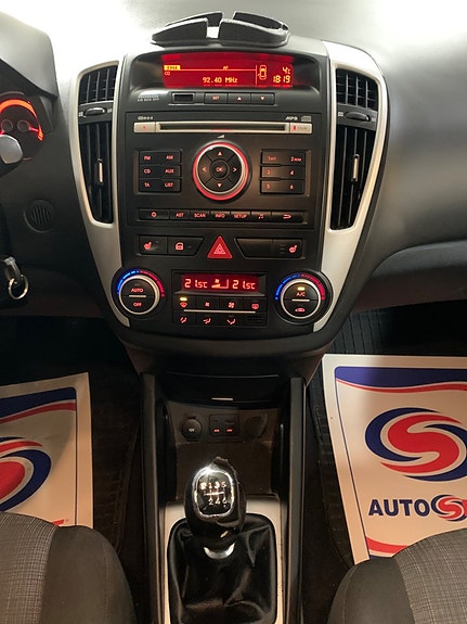 Kia Ceed 9 of 19