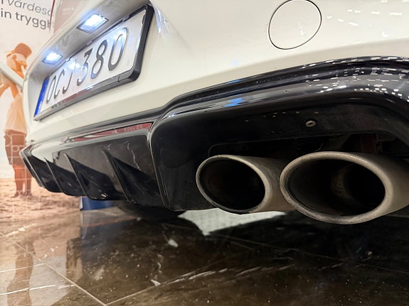 Volkswagen Golf VII 26 of 26