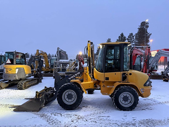 Hjullastare Volvo L30B 175.000:-