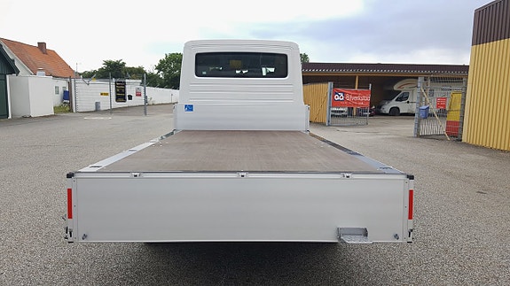 Volkswagen Crafter 21 of 26