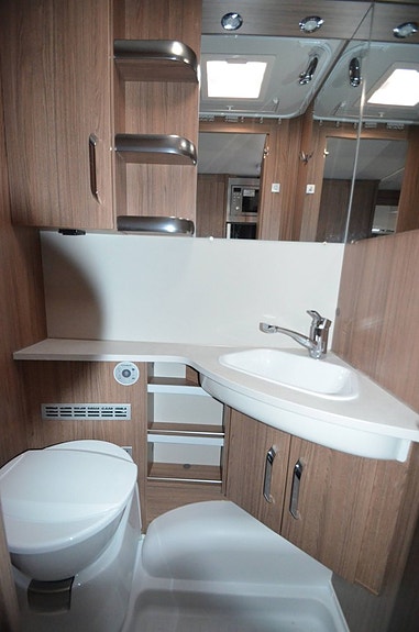 Knaus 590 7 of 9