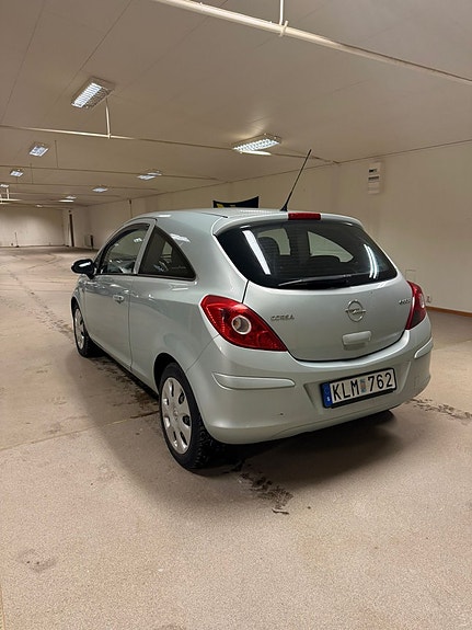 Opel Corsa 4 of 5