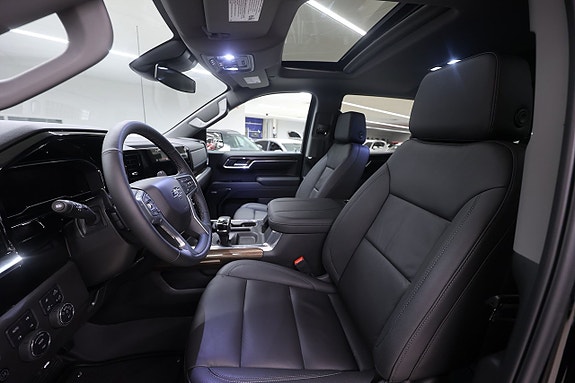 Chevrolet Silverado EV 20 of 25