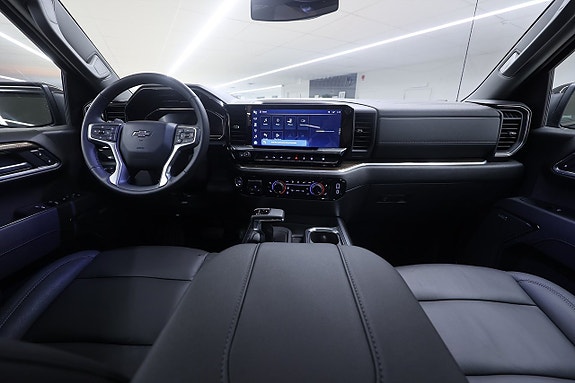 Chevrolet Silverado EV 17 of 25