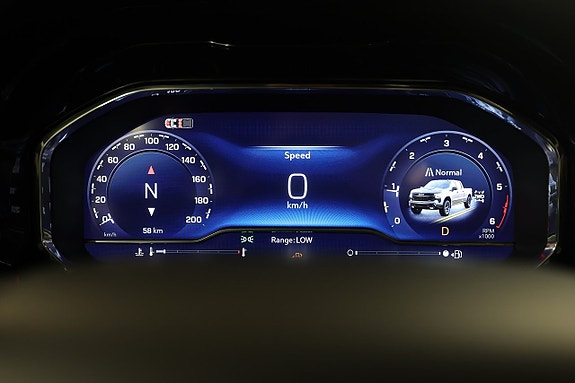 Chevrolet Silverado EV 24 of 25