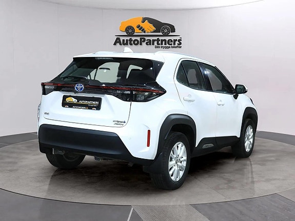Toyota Yaris Cross 6 of 28