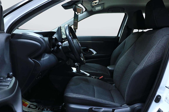 Toyota Yaris Cross 10 of 28