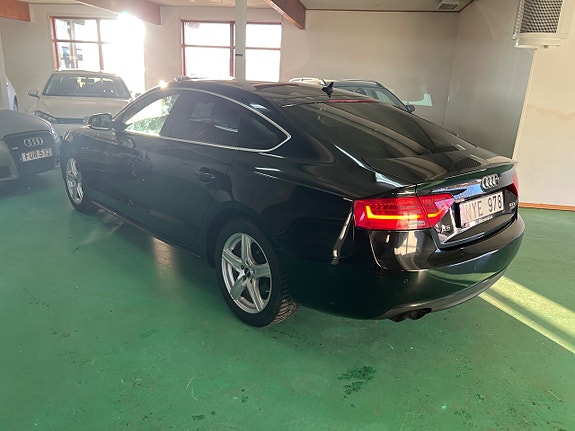 Audi A5 4 of 19