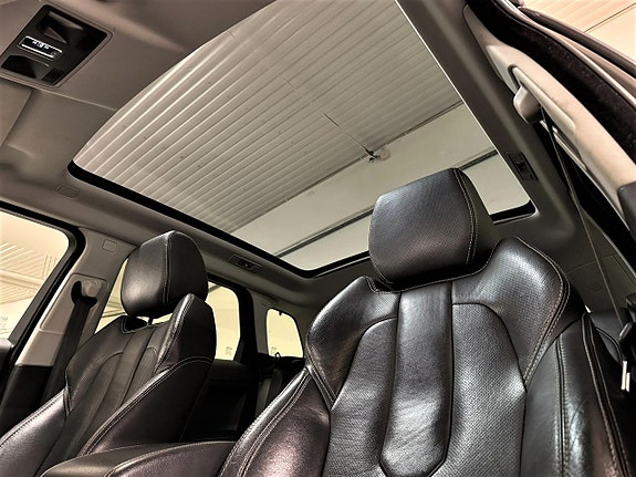 Land Rover Range Rover Evoque 18 of 27