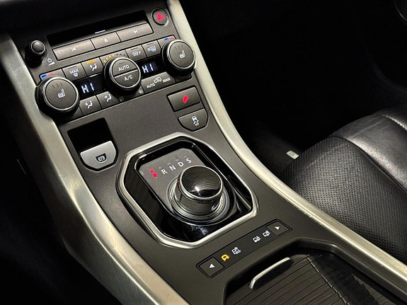 Land Rover Range Rover Evoque 15 of 27