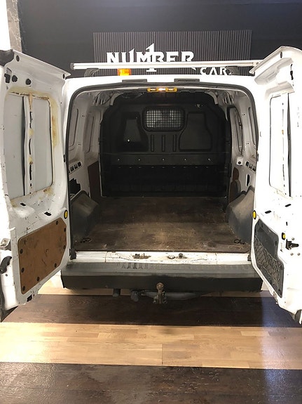 Ford Transit Connect 12 of 24