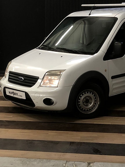 Ford Transit Connect 3 of 5