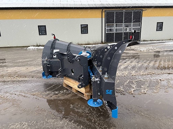 SE Equipment  vikplog 3,70 m, St Bm, fraktfritt