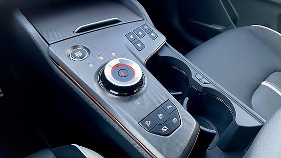 Kia Sportage 12 of 12