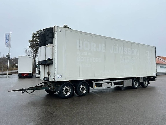 Schmitz FRC, Inte öppningsbar sida, Skåpsläp, BRG227