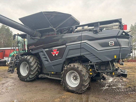 Massey Ferguson Ideal T8
