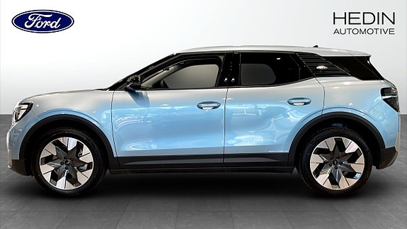 Ford Explorer 3 of 5